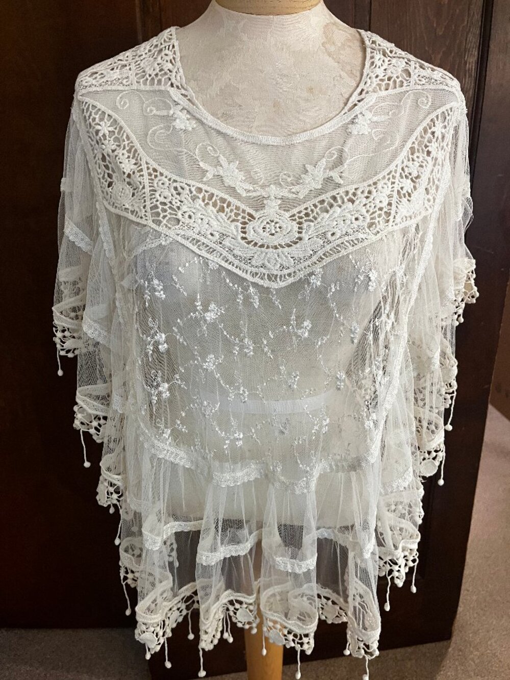 Mimi Ivory Lace Embroidered Boho Poncho Tunic Top Size M